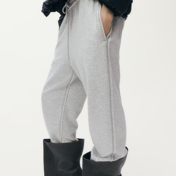 MOTIF-DETAIL JOGGERS - Picture 3 of 4